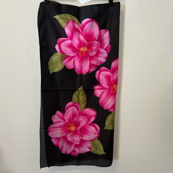 Italian Tropical Hibiscus pink Flower Black Square Scarf Made In Italy 30”X30 ar - Picture 8 of 9